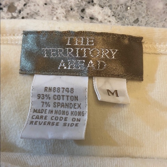 Women’s Tank, size M, by Territory Ahead. - Picture 3 of 9